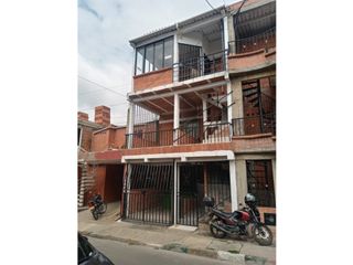 Foto 1 de SE ALQUILA  APARTAMENTO EN CIUDAD DEL CAMPO