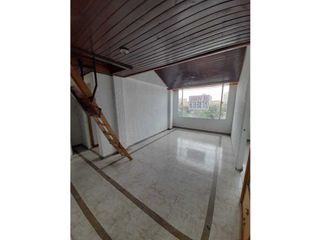 Foto 5 de VENDO APARTAMENTO BARRIO LA CLARITA