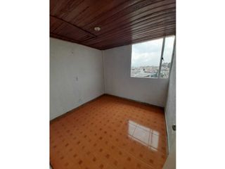 Foto 10 de VENDO APARTAMENTO BARRIO LA CLARITA