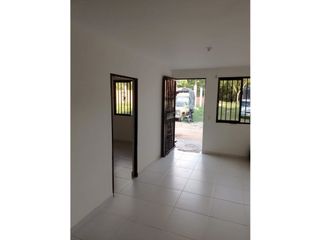 Foto 4 de SE VENDE EMBRION CON PRIMER PISO APARTAMENTO EN PIEDECUESTA