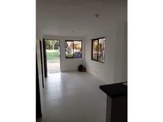 Foto 2 de SE VENDE EMBRION CON PRIMER PISO APARTAMENTO EN PIEDECUESTA