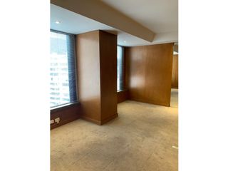 ARRIENDO OFICINA CHICO RESERVADO EDIFICIO CITIBANK,