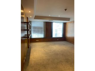 ARRIENDO OFICINA CHICO RESERVADO EDIFICIO CITIBANK,