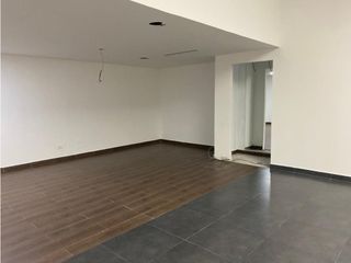 Foto 4 de Arriendo Local Centro Comercial Santafé, Bogotá