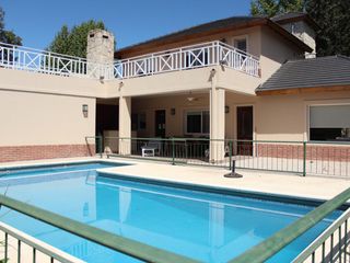 Foto 4 de Venta , Alquiler Temporario. Casa  sobre el golf en  Golfers c.c