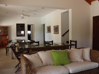 Foto 10 de Venta , Alquiler Temporario. Casa  sobre el golf en  Golfers c.c