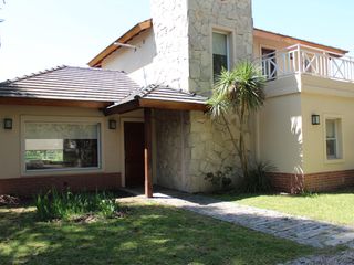Foto 52 de Venta , Alquiler Temporario. Casa  sobre el golf en  Golfers c.c