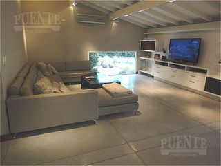 Foto 3 de Saint Thomas, Canning - Excelente Casa sobre Lote Doble!