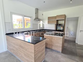 Foto 7 de Casa 4 dormitorios venta en Castaños, Nordelta