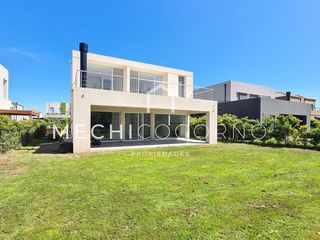 Foto 1 de Casa 4 dormitorios venta en Castaños, Nordelta
