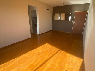 Foto 3 de DEPARTAMENTO EN VENTA 3 AMBIENTES EN QUILMES