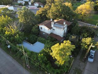 Foto 2 de Ideal desarrolladores  - Exclusiva Casa en el corazón de City Bell - Plaza San Martín