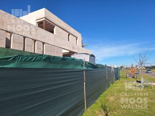 Foto 19 de Casa en Venta  5 dormitorios Puertos de Lago Riberas