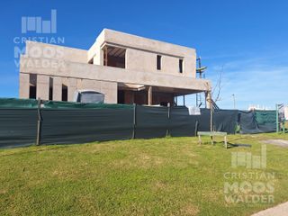 Foto 11 de Casa en Venta  5 dormitorios Puertos de Lago Riberas