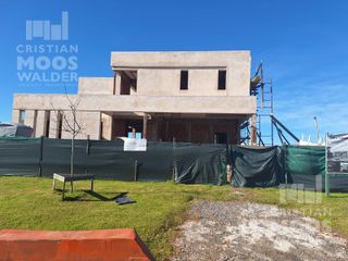 Foto 12 de Casa en Venta  5 dormitorios Puertos de Lago Riberas