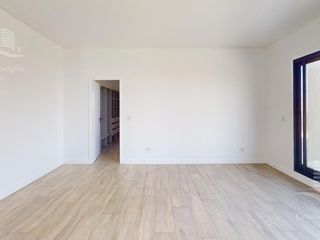 Foto 39 de Venta- Casa de 6 ambientes- galería, jardín en Laguna Grande, Villa Nueva