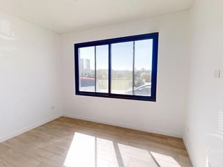 Foto 22 de Venta- Casa de 6 ambientes- galería, jardín en Laguna Grande, Villa Nueva