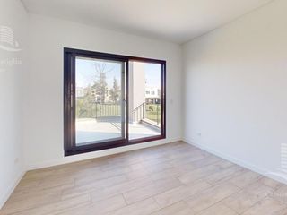 Foto 52 de Venta- Casa de 6 ambientes- galería, jardín en Laguna Grande, Villa Nueva