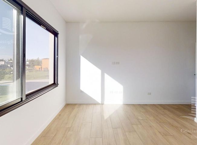 place photo 55