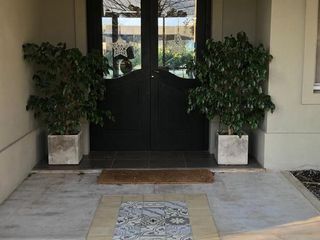 Foto 2 de Espectacular casa en alquiler | VCO Propiedades