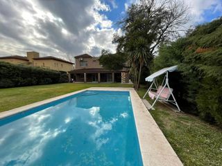 Foto 49 de Casa en alquiler temporal desde octubre. No fracciona. 3 dormitorios, parrilla y piscina. Impecable.