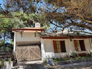 Foto 1 de Casa en venta - 4 Dormitorios 2 Baños - 202.5Mts2 - Las Toninas