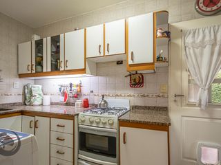 Foto 22 de Casa en Barrio privado digna de ver luminosa, pileta, cocheras, 3dorm 5amb 2baños toilette lavadero