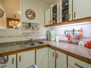 Foto 23 de Casa en Barrio privado digna de ver luminosa, pileta, cocheras, 3dorm 5amb 2baños toilette lavadero