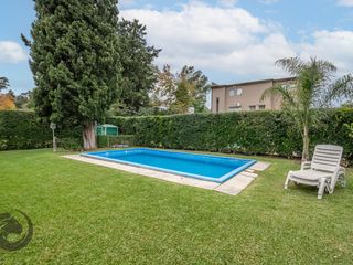 Foto 16 de Casa en Barrio privado digna de ver luminosa, pileta, cocheras, 3dorm 5amb 2baños toilette lavadero