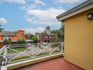 Foto 35 de Casa en Barrio privado digna de ver luminosa, pileta, cocheras, 3dorm 5amb 2baños toilette lavadero