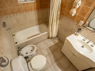 Foto 38 de Casa en Barrio privado digna de ver luminosa, pileta, cocheras, 3dorm 5amb 2baños toilette lavadero