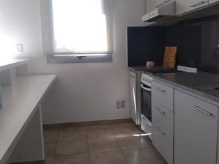 Foto 8 de departamento  3 amb. al frente con balcon