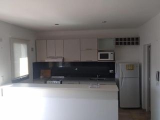 Foto 10 de departamento  3 amb. al frente con balcon