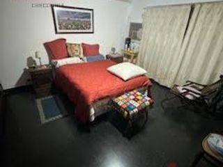 Foto 5 de Casa muy bien ubicada, con tres dormitorios, baño, cocina, comedor, living, entrada para auto, patio con lavadero.