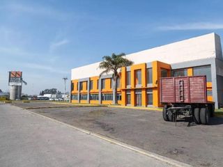 Foto 2 de Alquiler Local Comercial / Showroom / Oficinas / Deposito de 511 m2 en Moreno Store Center