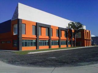 Foto 3 de Alquiler Local Comercial / Showroom / Oficinas / Deposito de 511 m2 en Moreno Store Center