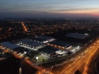 Foto 9 de Alquiler Deposito Premium 450 M2 con Oficina en Moreno Store Center