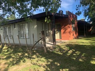 Foto 3 de Casa en venta - 2 Dormitorios 1 Baño - Cocheras - 698Mts2 - Pipinas