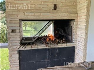 Foto 31 de Casa 5 ambientes con pileta y jardín - Zarate - ALQUILER