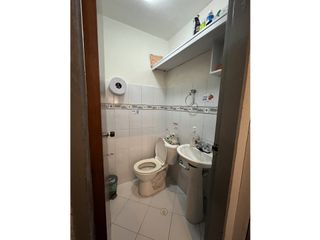 ARRIENDO OFICINA EN EL SECTOR DE ALTO PRADO