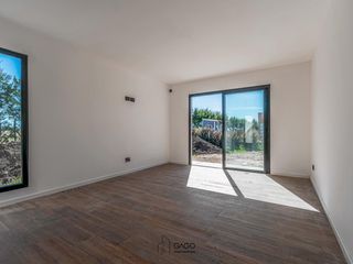 Foto 12 de Casa venta 4 ambientes a estrenar - Mar Del Plata