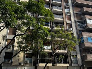 Foto 1 de Departamento en Venta- Av.Chacabuco 150- Tres dormitorios + dependencia