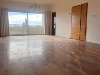 Foto 8 de VENTA Semipiso Edificio La Rotonda General Roca Rio Negro
