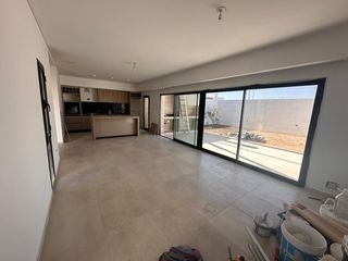 Foto 1 de Casa en Venta en Colinas de Manantiales - 2 dormitorios, a estrenar!