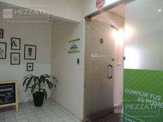 Foto 8 de Oficina en  alquiler. Zona Guemes, Contrafrente. 50 mts.2