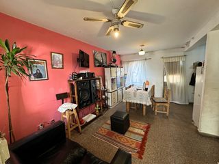 Foto 1 de Departamento en venta a metros de avenida Almafuerte