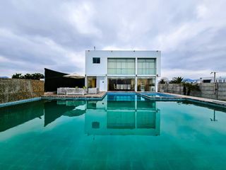 Exclusiva Casa de Playa: Un refugio de lujo frente al mar, en Costa del Campo