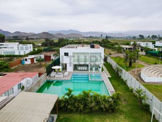 Exclusiva Casa de Playa: Un refugio de lujo frente al mar, en Costa del Campo