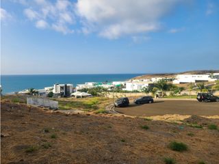 Foto 8 de En venta terreno con vista al mar en Ciudad del mar Manta Ecuador.