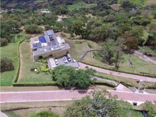 HERMOSA CASA PARA LA VENTA -  VILLETA - CUNDINAMARCA